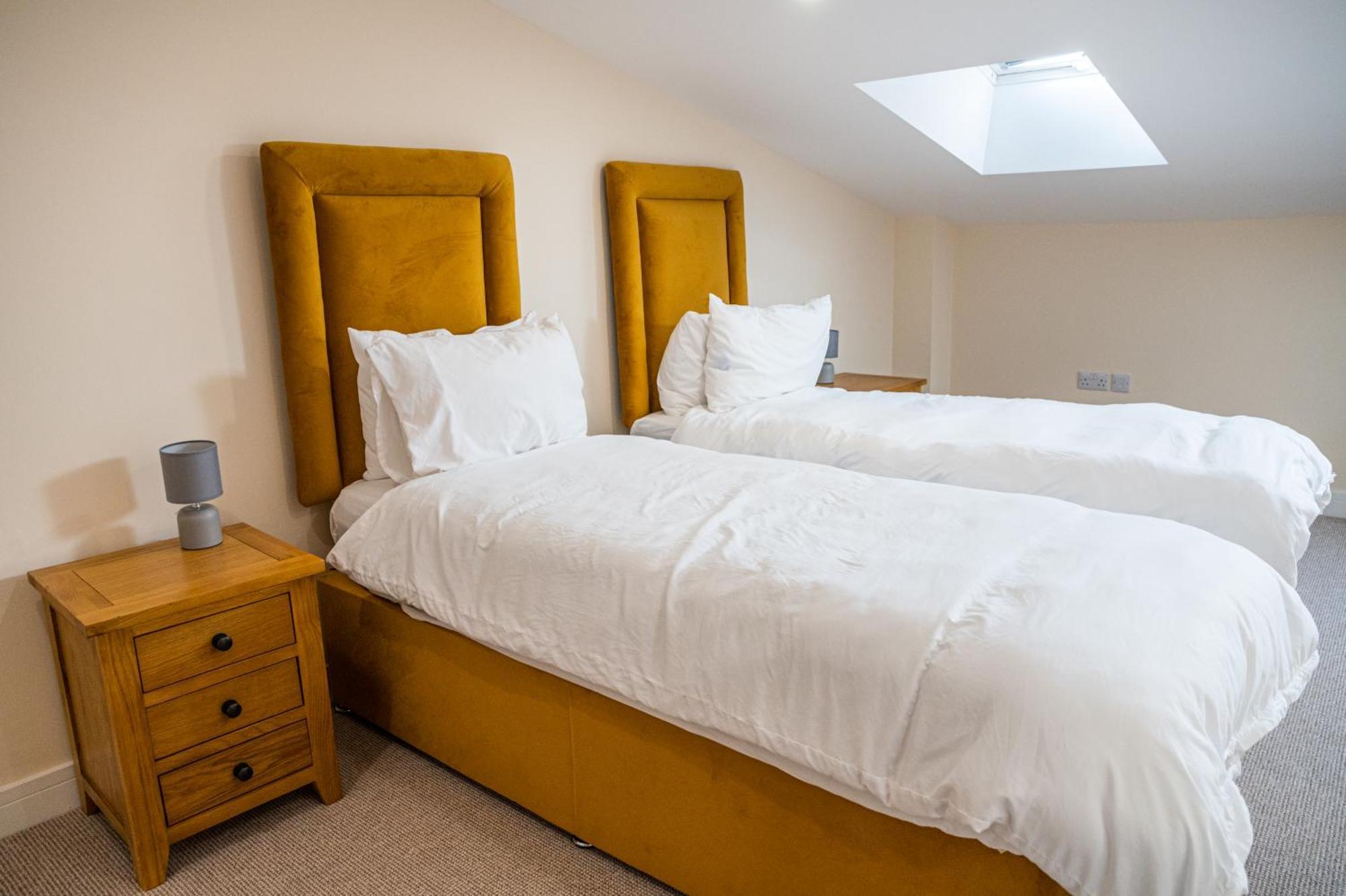Bears Court Appartement Cheltenham Buitenkant foto